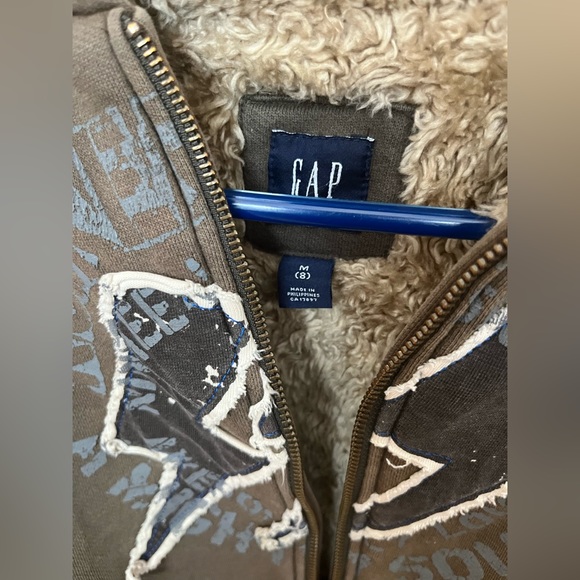 Gap Kids Hoodie - Picture 2 of 4